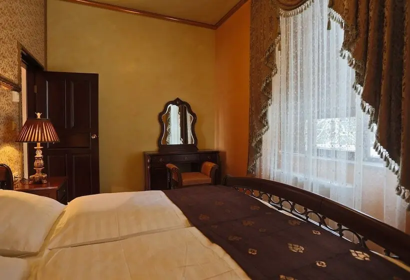 سوئیت رویال, Rubezahl Marienbad Luxury Historical Castle Hotel & Golf Castle Hotel Collection