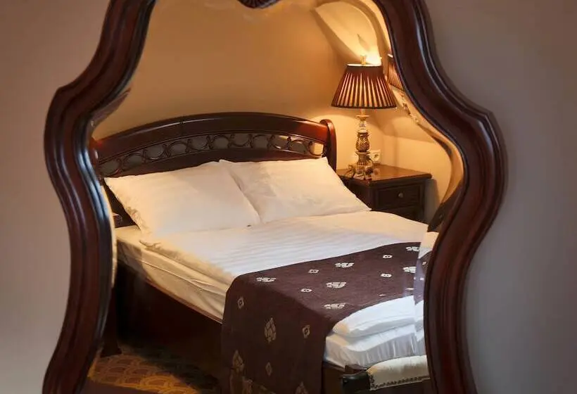 سوییت, Rubezahl Marienbad Luxury Historical Castle Hotel & Golf Castle Hotel Collection