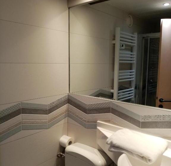 Номер Стандарт, Brit Hotel St Quentin/nord