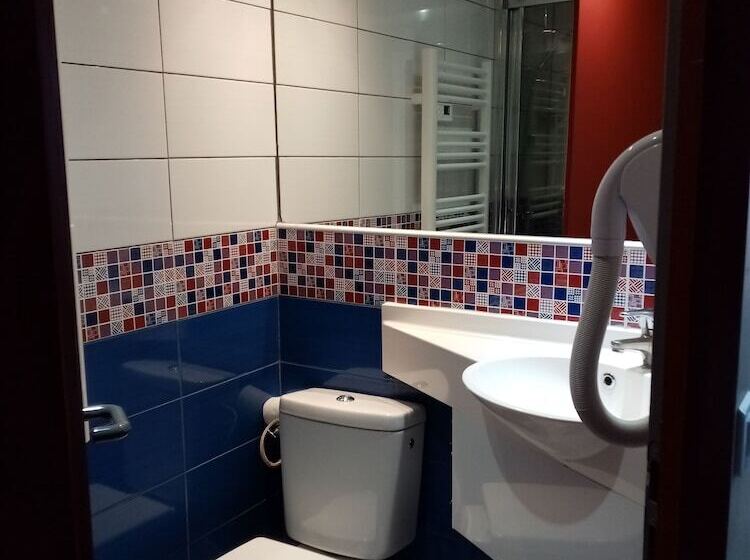 Номер Комфорт, Brit Hotel St Quentin/nord