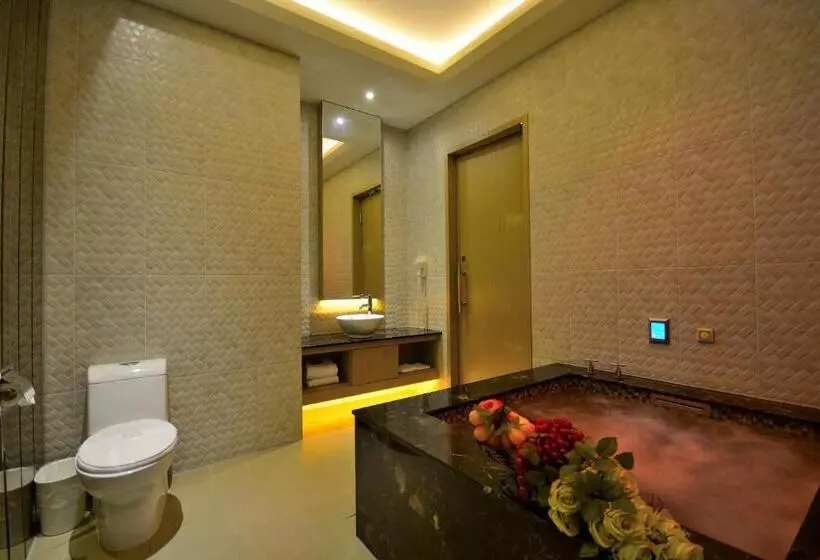 اتاق اکونومی, Hea Duenn Motel