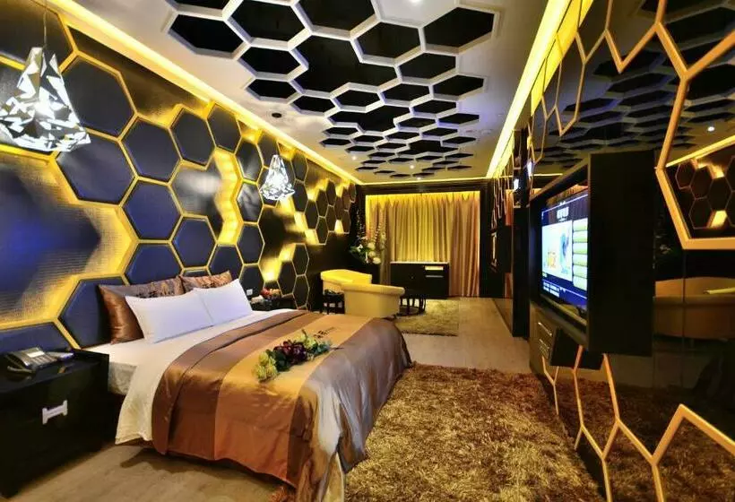 اتاق لوکس, Hea Duenn Motel