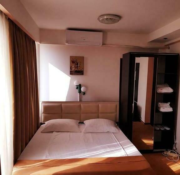 1ベッドルームアパートメント, Asia