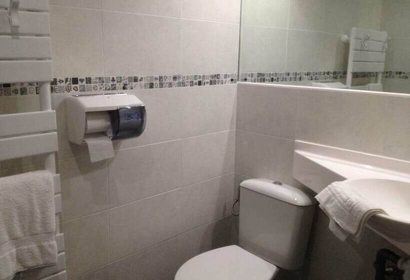 Номер Комфорт, Brit Hotel St Quentin/nord