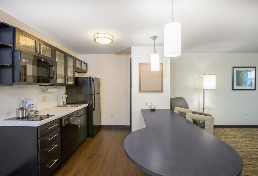 Люкс Кровать Кинг, Candlewood Suites   Omaha Millard Area, An Ihg