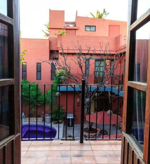 חדר דלוקס לשלושה, Casa De Leyendas