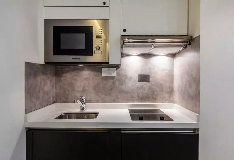 سوییت لوکس, Citea Apart