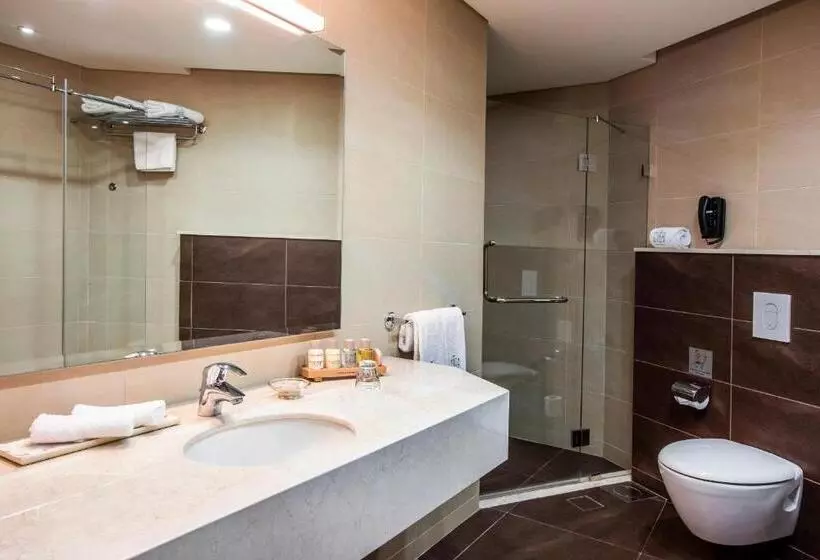 سوئیت با تخت بزرگ, Citea Apart