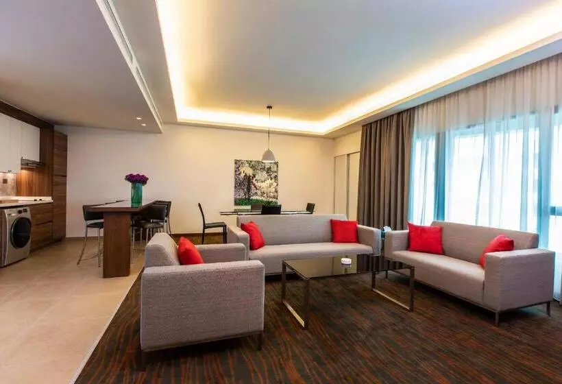 سوئیت با تخت بزرگ, Citea Apart
