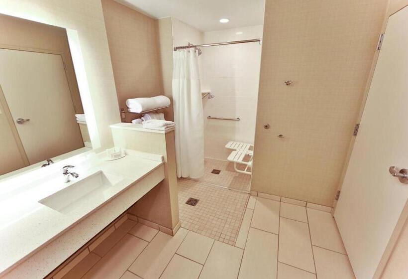 غرفة قياسية سرير كينج, Fairfield Inn & Suites By Marriott Savannah Midtown