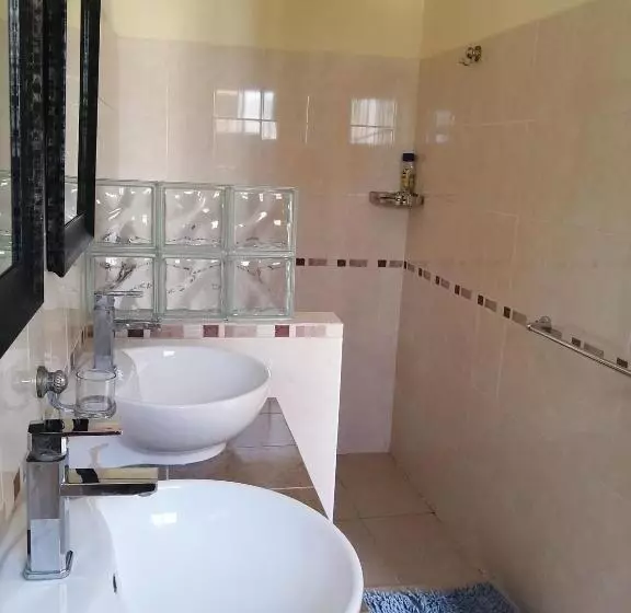 ファミリールーム, Guest House La Casa Del Quetzal