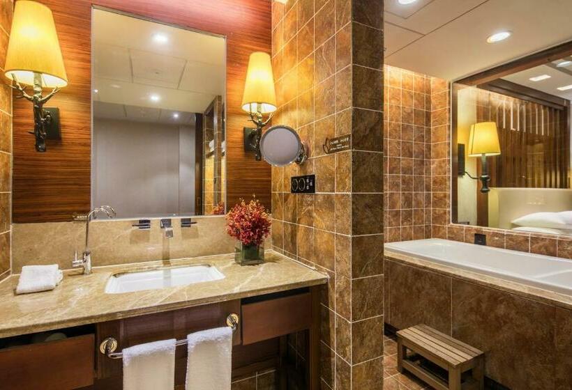 חדר סטנדרט עם מיטת קינג, Hilton Sanqingshan Resort