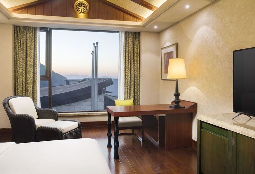 חדר סטנדרט מיטה זוגית, Hilton Sanqingshan Resort