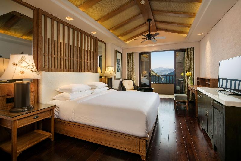 Люкс, Hilton Sanqingshan Resort