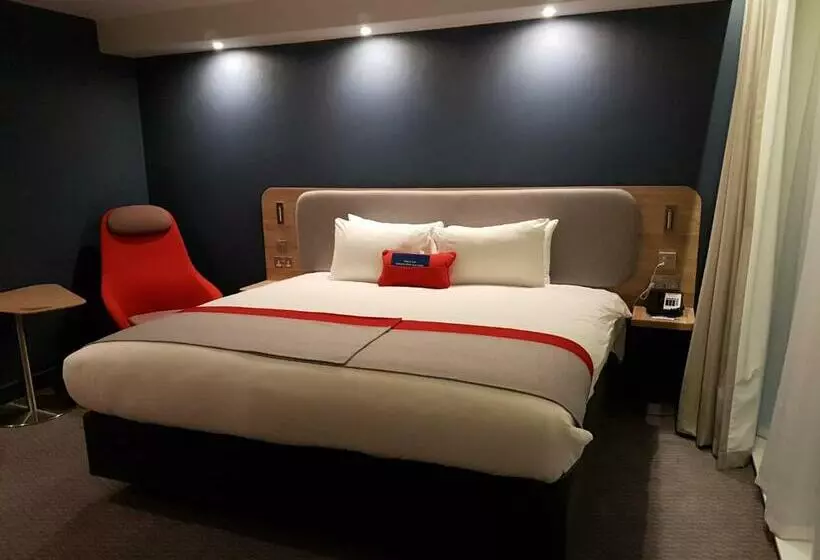 身障者適用スタンダードルーム, Holiday Inn Express   Stockport, An Ihg
