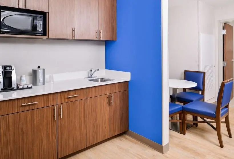 Sviitti, Holiday Inn Express & Suites Siloam Springs, An Ihg