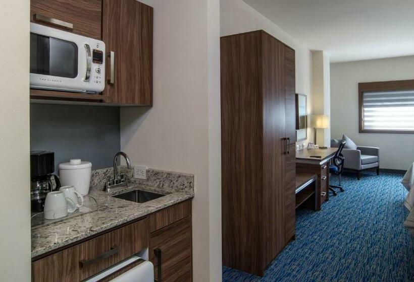 جناح عائلي, Holiday Inn Express & Suites   Ciudad Obregon, An Ihg