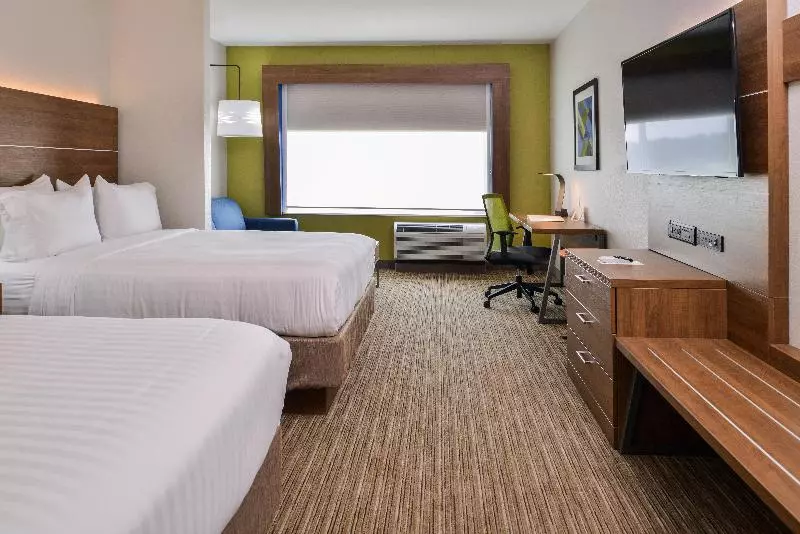 Suite Queen Bed, Holiday Inn Express & Suites Siloam Springs, An Ihg