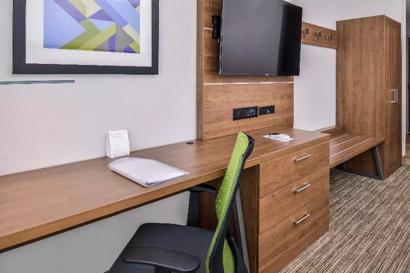 Standard-huone King-vuode, Holiday Inn Express & Suites Siloam Springs, An Ihg
