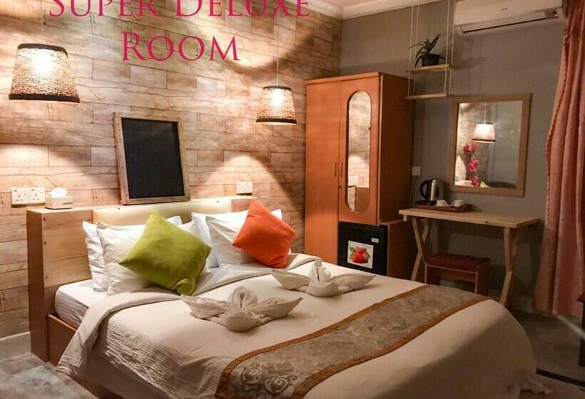 اتاق لوکس, Koimala