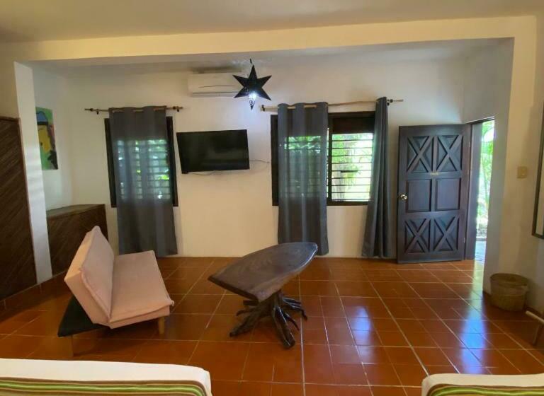 اتاق کلاسیک چهارنفره, L'hotelito