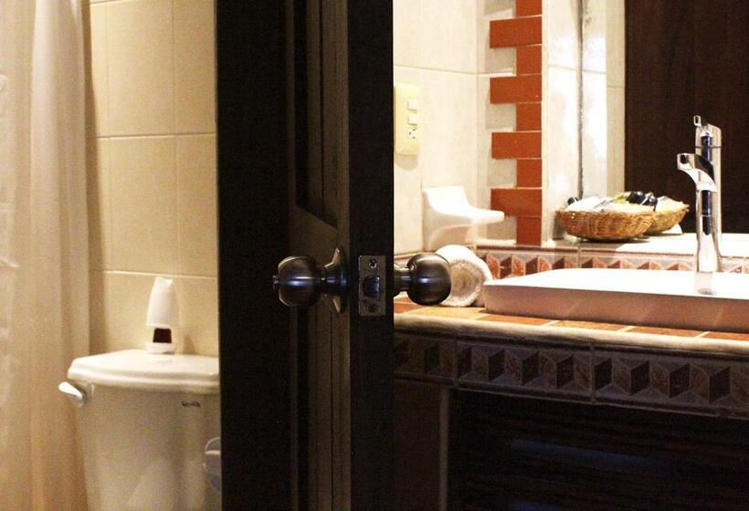 اتاق استاندارد, L'hotelito