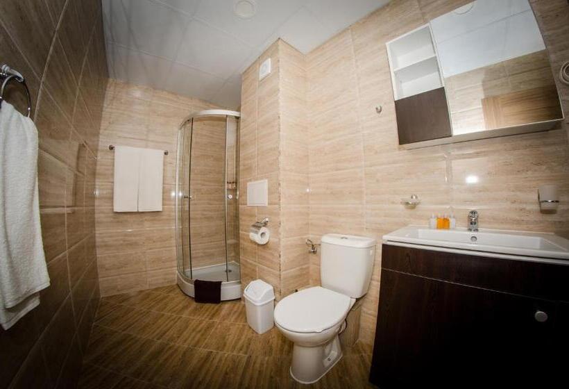 דירה בת חדר שינה 1 עם מרפסת, Premier Fort Beach