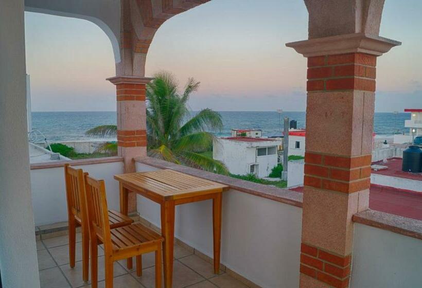 Номер Стандарт Вид на Море, Fitz Mar