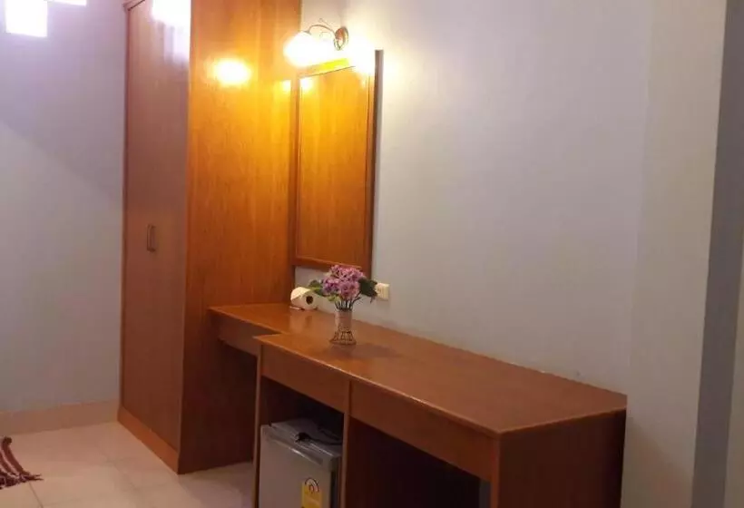 エコノミー４人部屋, Sunsea Resort