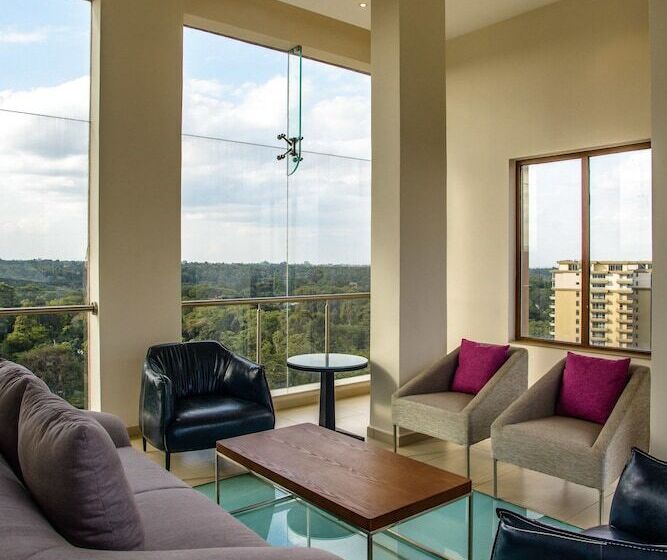 Ullakkohuone, The Concord Hotel & Suites