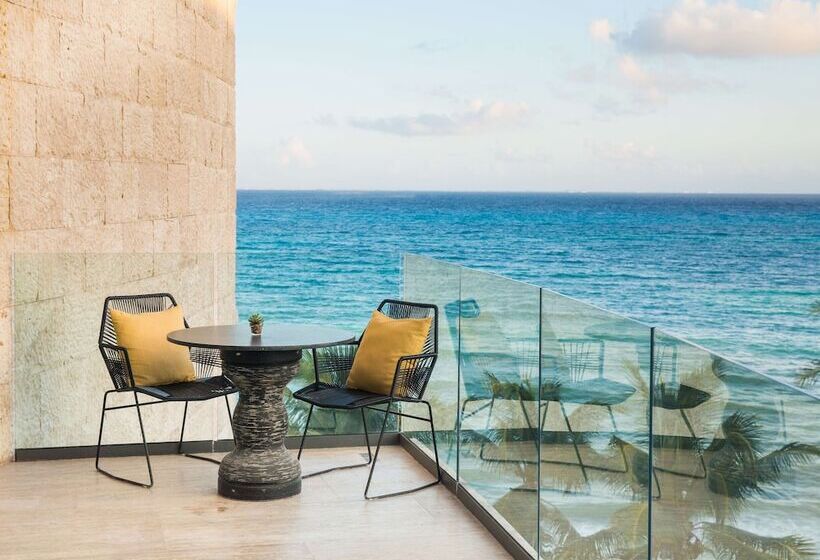 غرفة قياسية سرير مزدوج مطلة على البحر, Thompson Playa Del Carmen Beach House, By Hyatt
