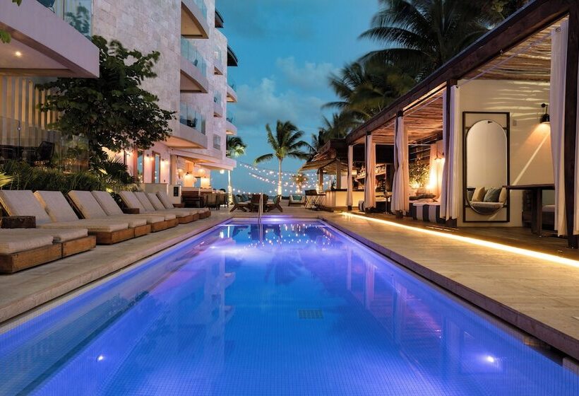 غرفة قياسية سرير مزدوج, Thompson Playa Del Carmen Beach House, By Hyatt