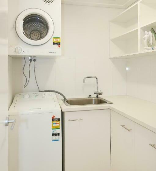 آپارتمان 3 خوابه, Nesuto Geraldton