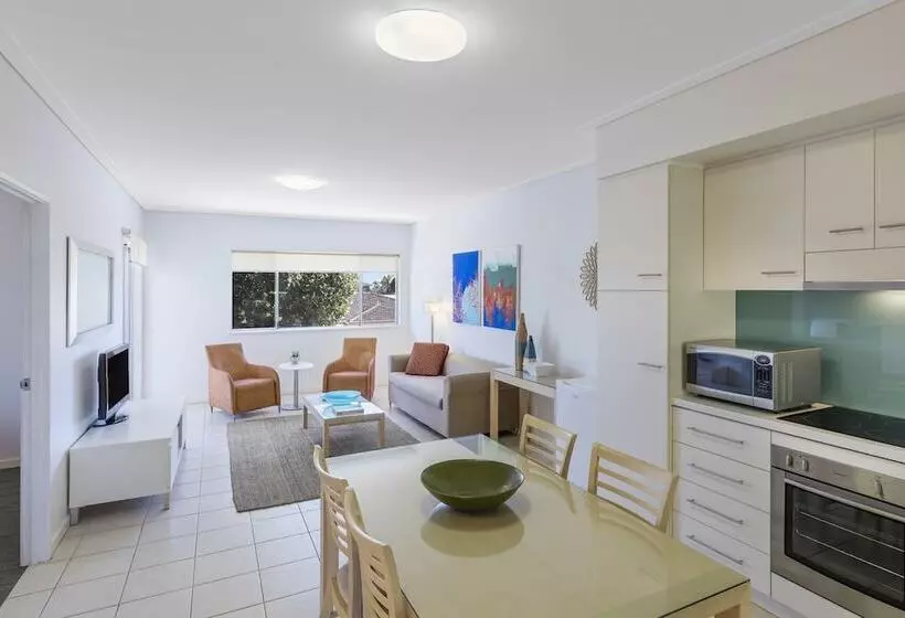 3ベッドルームアパートメント, Nesuto Geraldton