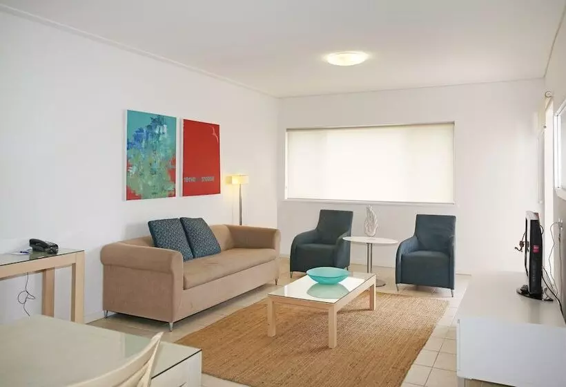 3ベッドルームアパートメント, Nesuto Geraldton