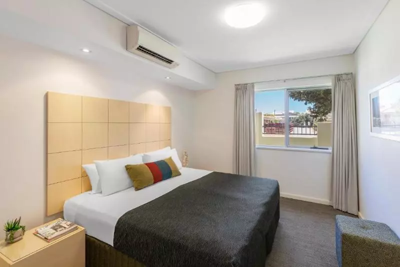 3ベッドルームアパートメント, Nesuto Geraldton