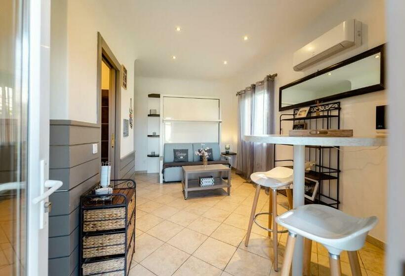 استودیوی استاندارد, Résidence Dolce Vita De Palombaggia