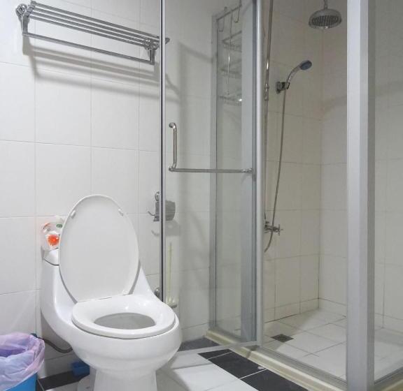 سوییت خانوادگی, Dolphin Castle