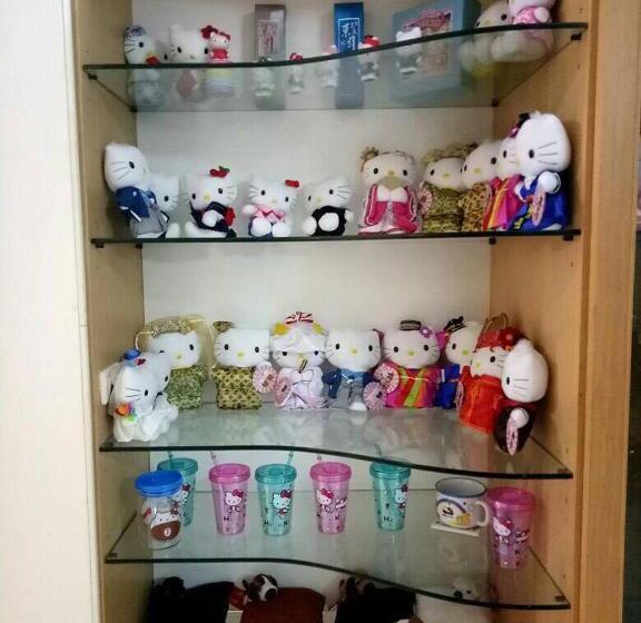 اتاق استاندارد, Dolphin Castle