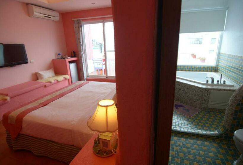 اتاق لوکس, Galilee