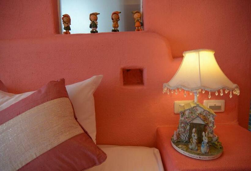 اتاق لوکس, Galilee