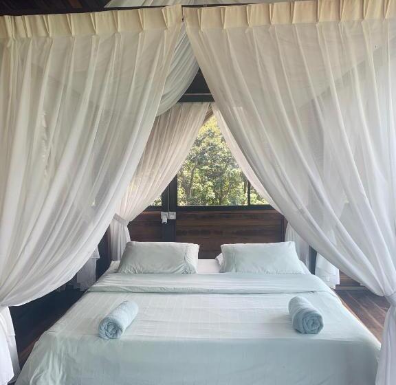 בקתת סופריור בת חדר 1, Bao Sheng Durian Farm