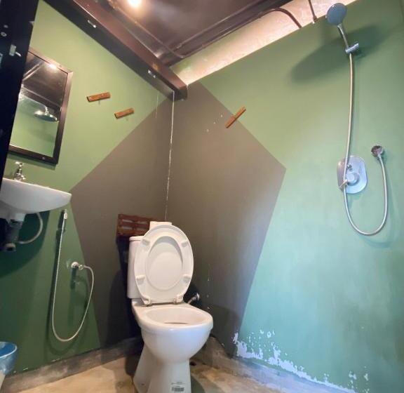 חדר משפחתי, Bao Sheng Durian Farm