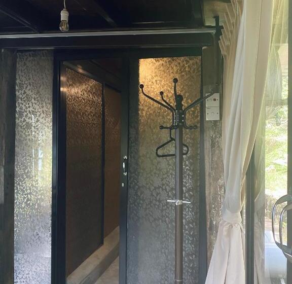 חדר משפחתי, Bao Sheng Durian Farm