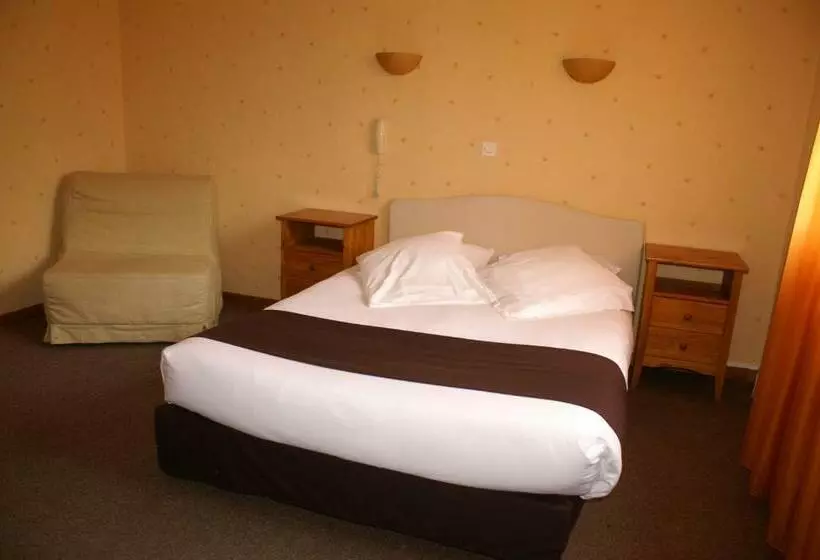 اتاق استاندارد سه نفره, Hôtel Céleste
