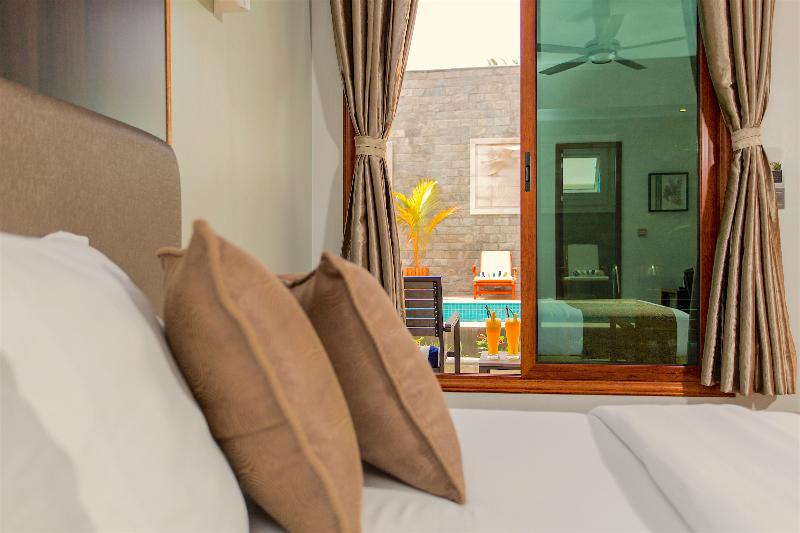 اتاق لوکس با چشم‌انداز استخر, Kaani Village & Spa