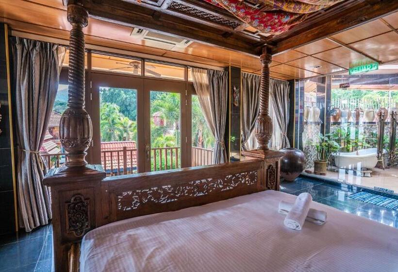 Королевский Люкс, Lost Paradise Resort