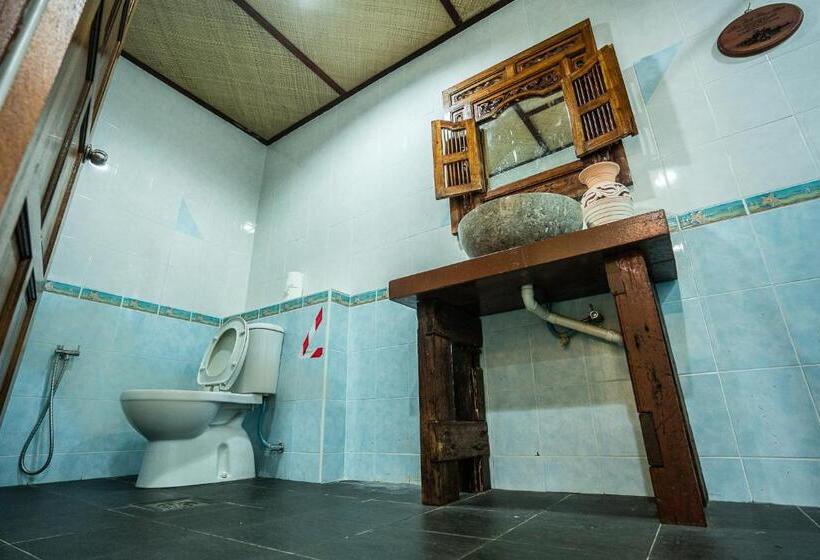 标准间, Lost Paradise Resort