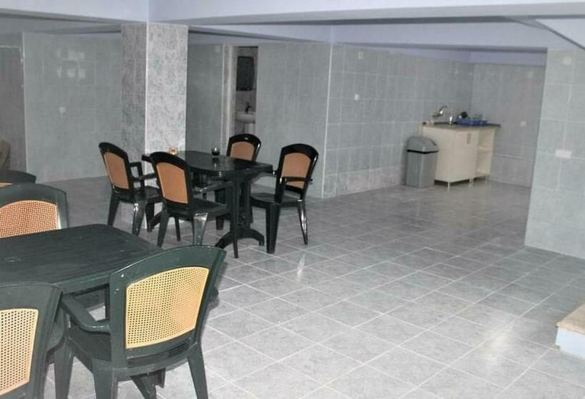 اتاق استاندارد با بالکن, Rio Gonio