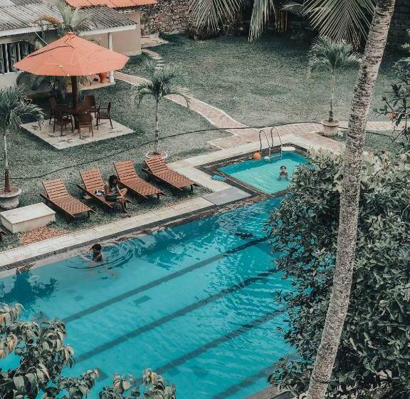 חדר סטנדרט נוף לבריכה, Sanmira Renaissance